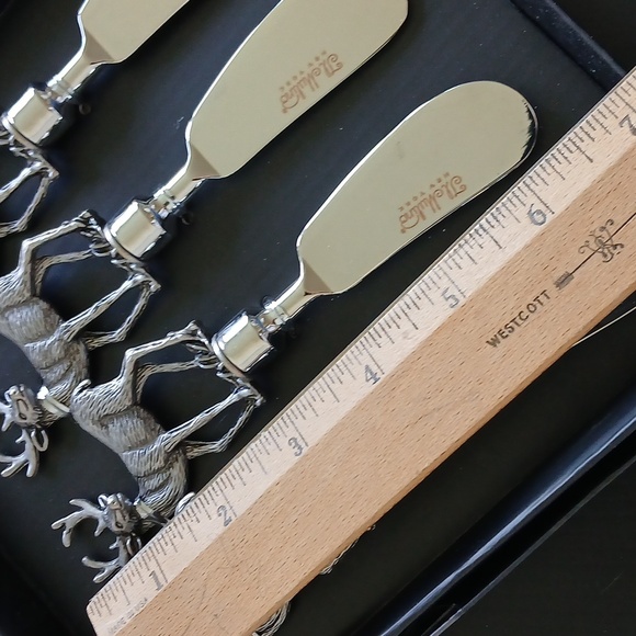 Il Mulino Set of 4 Cheese Butter Spreaders Deer Handles Stainless Steel - Picture 5 of 5
